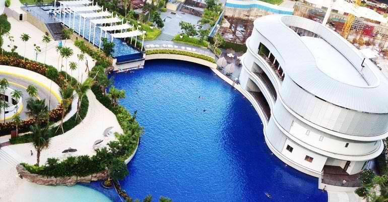 Azure Urban Beach Resort Manila By Radlett Exterior foto